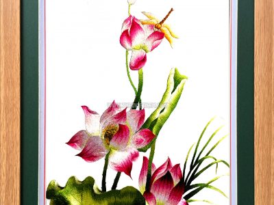 Tranh thêu hoa sen – HSLN17-1
